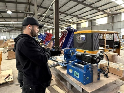 Macchina per alesatura e saldatura in linea