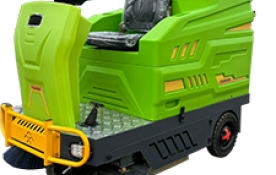 Piccola spazzatrice stradale